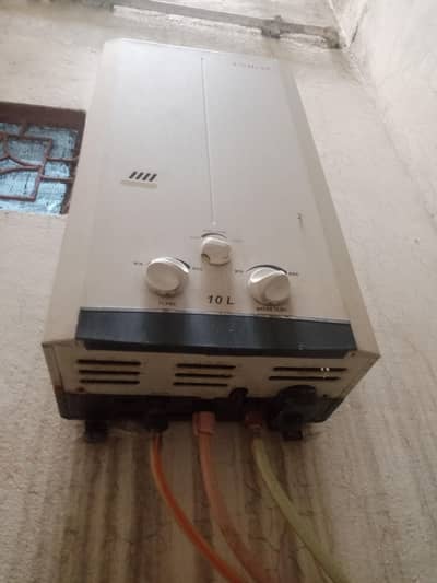 instant gayser vip quality 10 liter. urgent sale.
