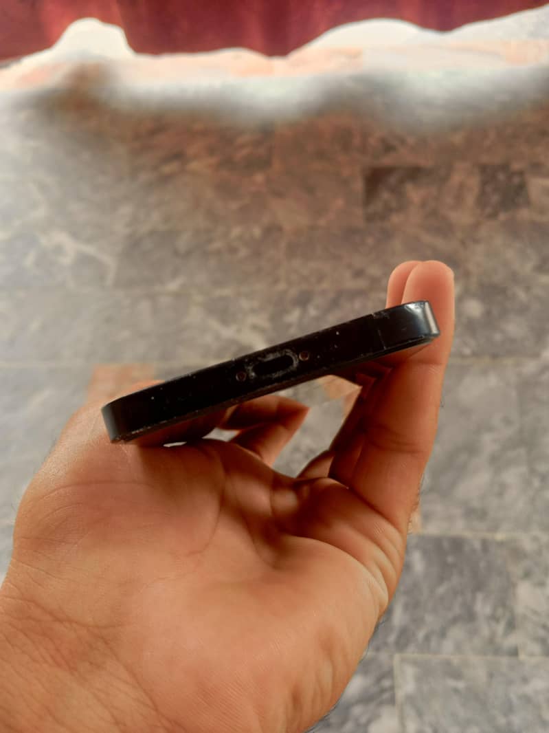 Apple iPhone 14 3
