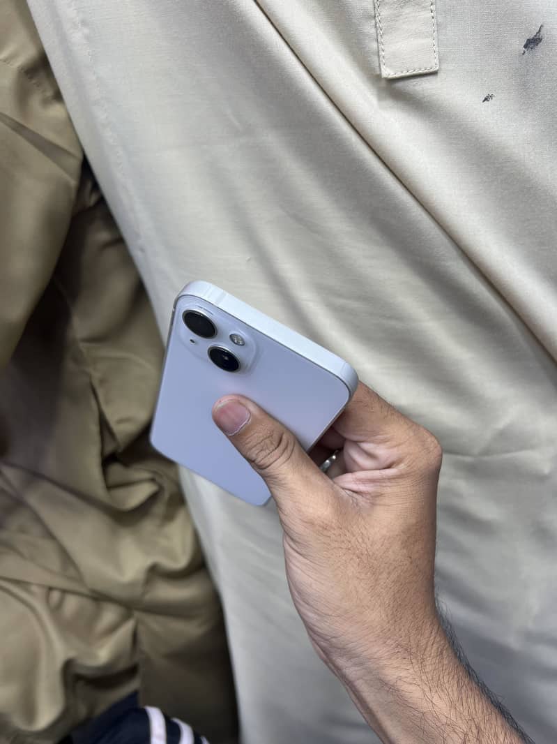 Apple iPhone 13 3