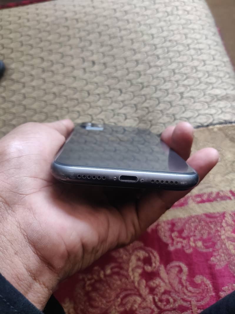 Apple iPhone 11 1
