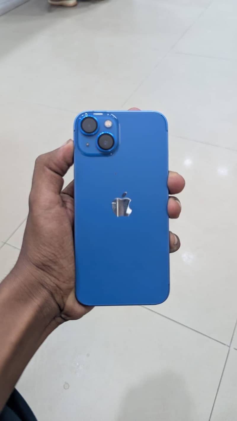 Apple iPhone 13 0