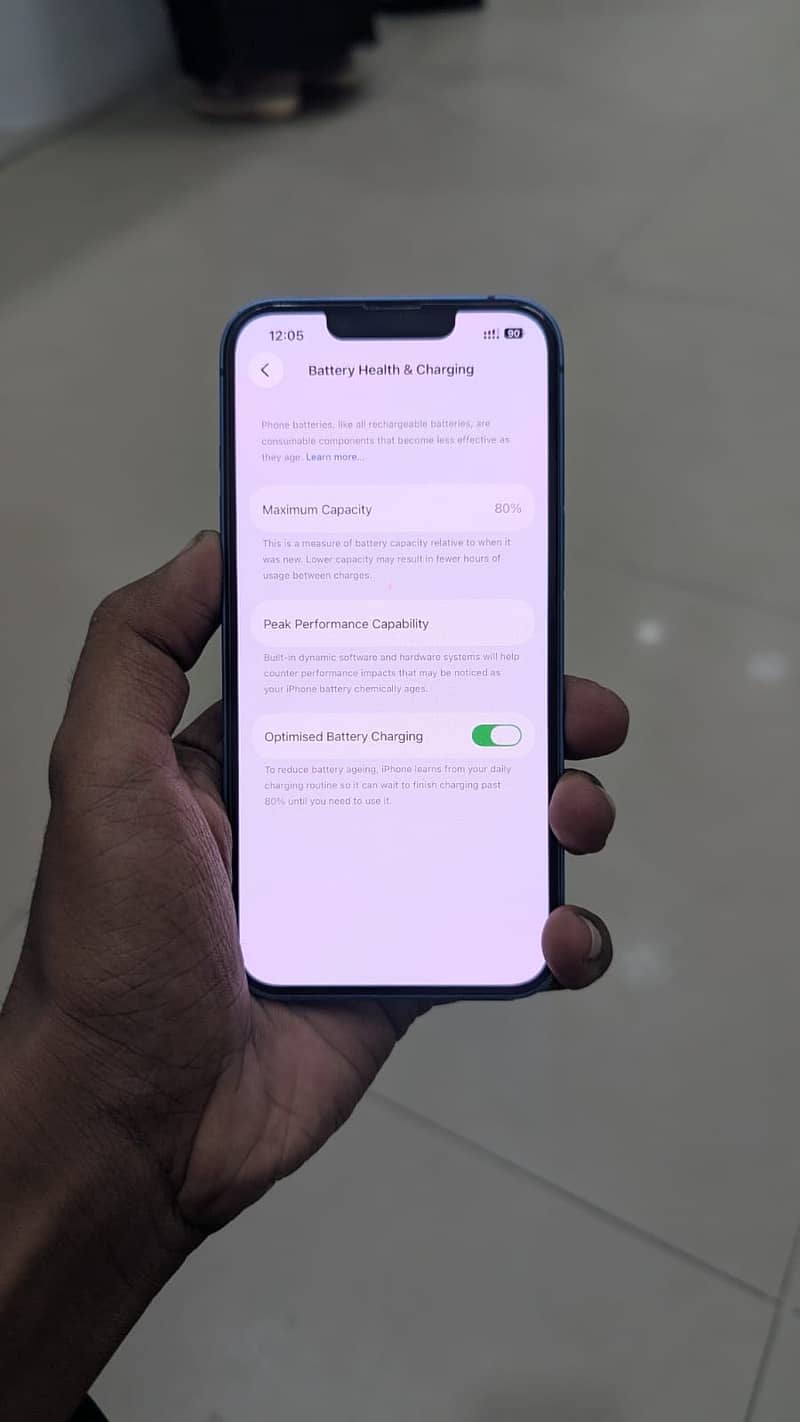 Apple iPhone 13 2