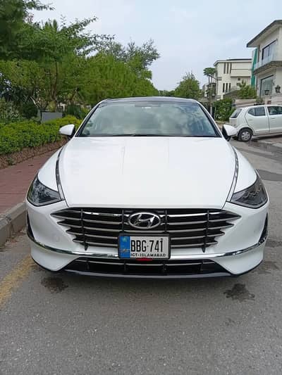 HYUNDAI SONATA 2.5 2023 – BRAND NEW CONDITION [ URGENT SALE ]