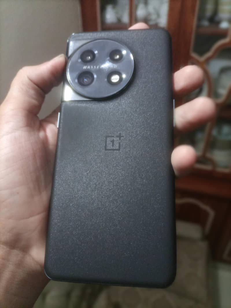 One Plus 11 1