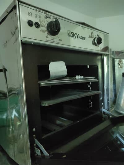 Baking gas oven