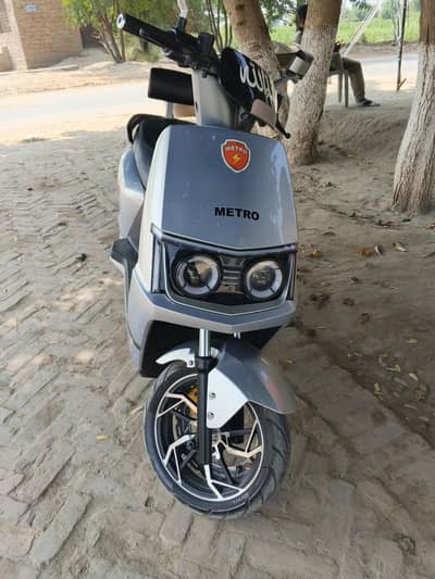 METRO M6 ELECTTSCOTY SCOTY FOR SALE