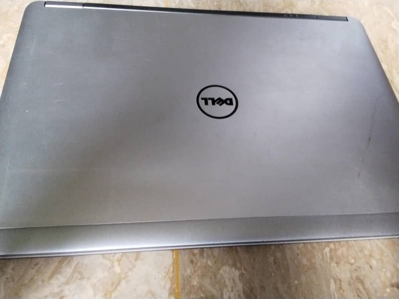 Laptop 0