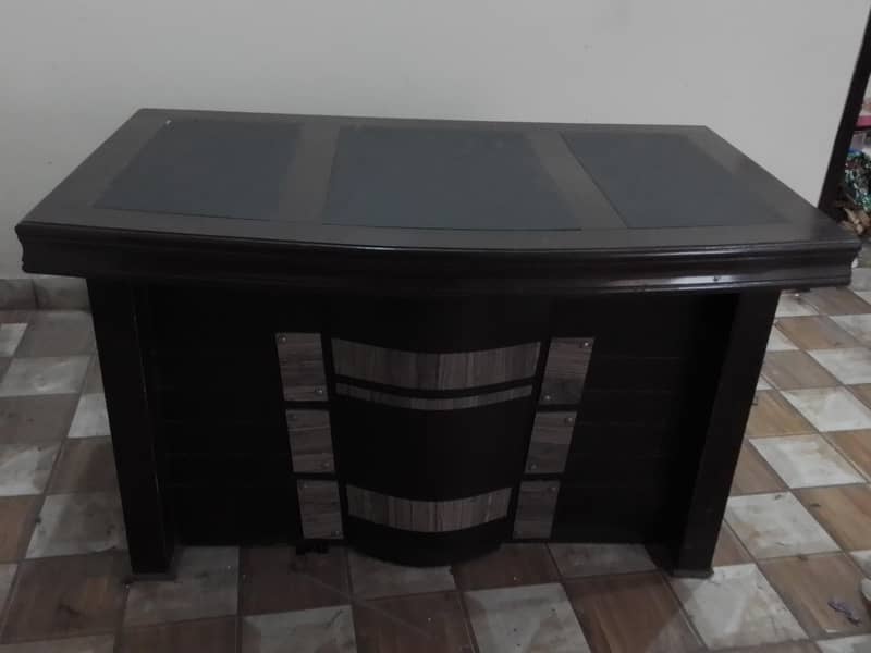 Office Table 0