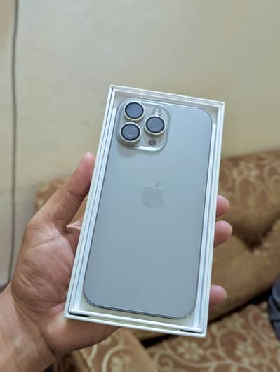 iPhone 16 Pro Max – 256GB | Silver Titanium