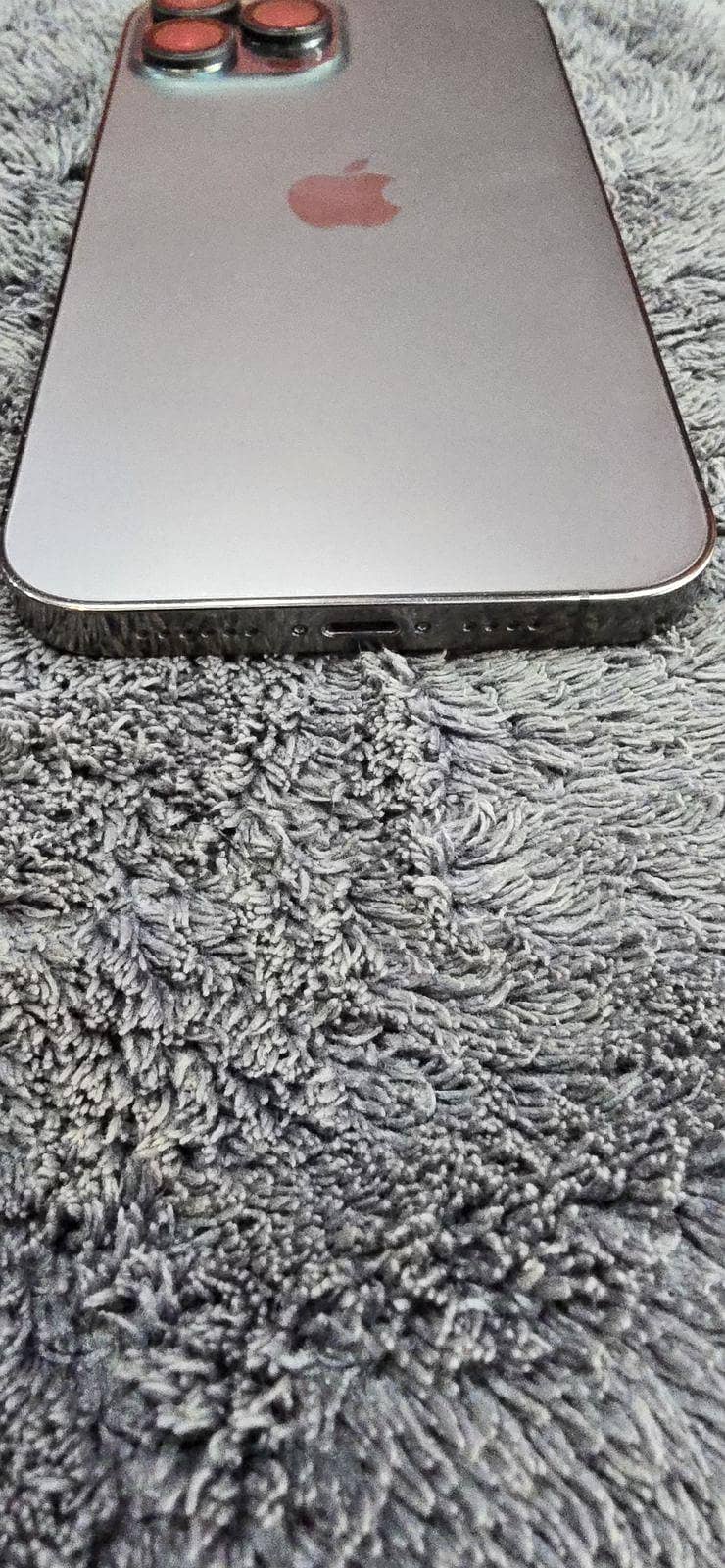 Apple iPhone 13 Pro Max 4