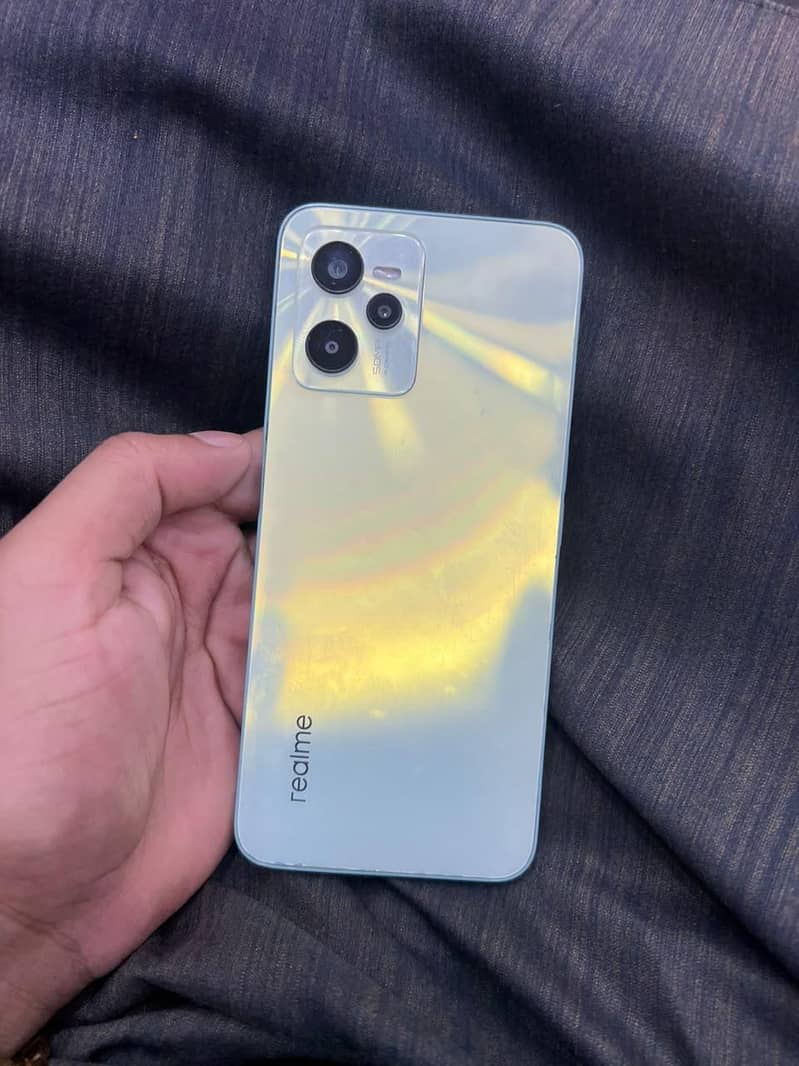 Realme C35 0