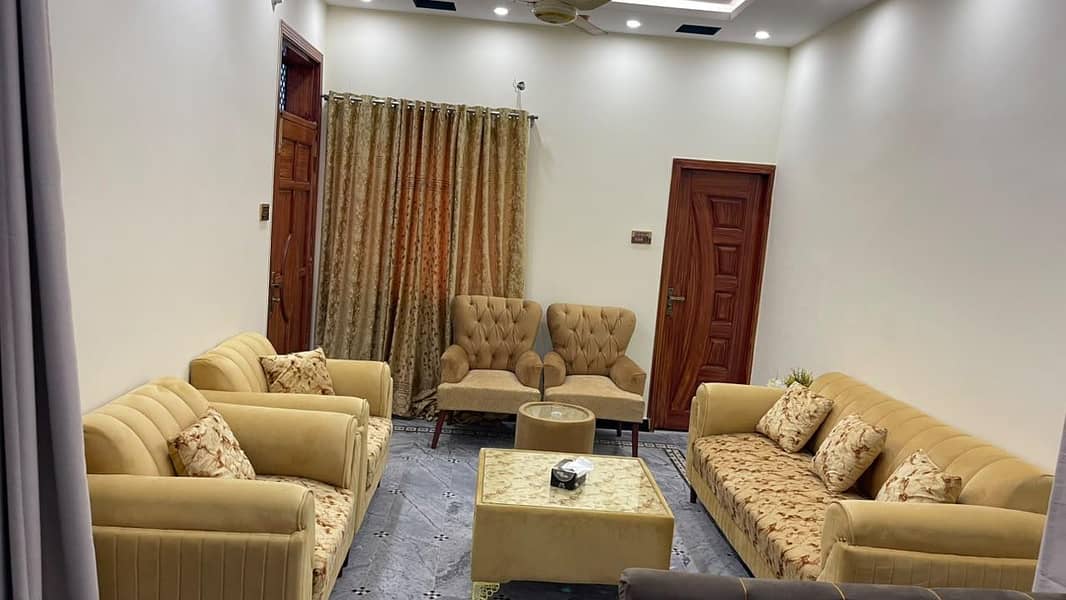 Sofaset + 4Matching Curtains 0