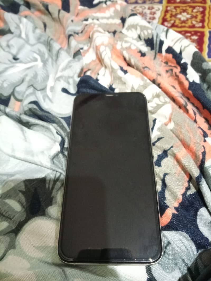 Apple iPhone 11 Pro Max 0