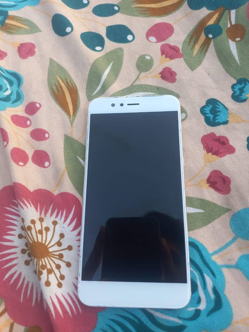Huawei Nova 2 Plus 0