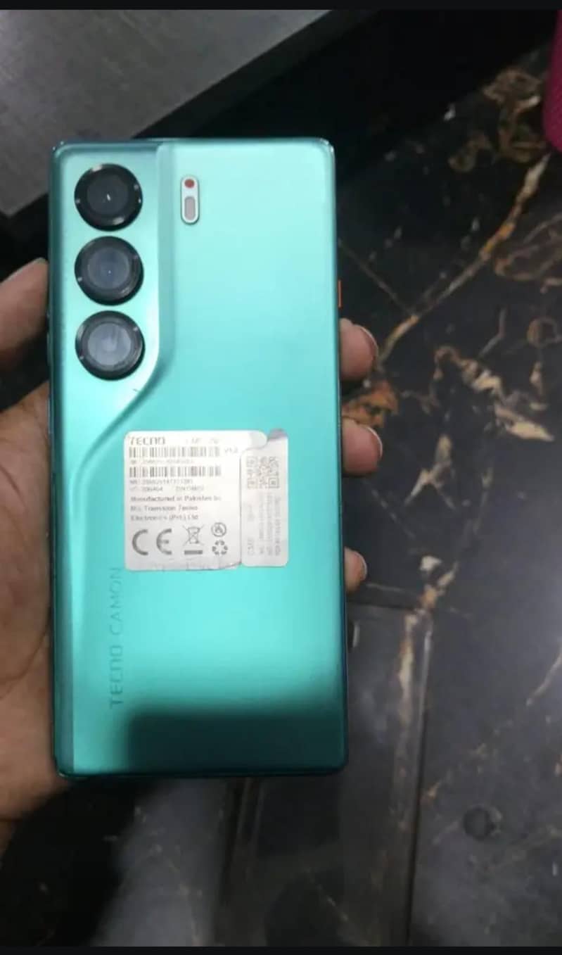 Tecno CAMON 40 4