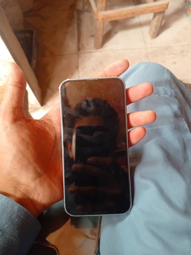 Apple iPhone 14 1
