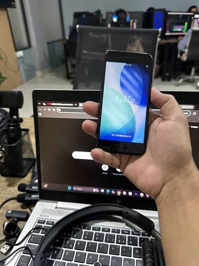 Apple iPhone SE 2020