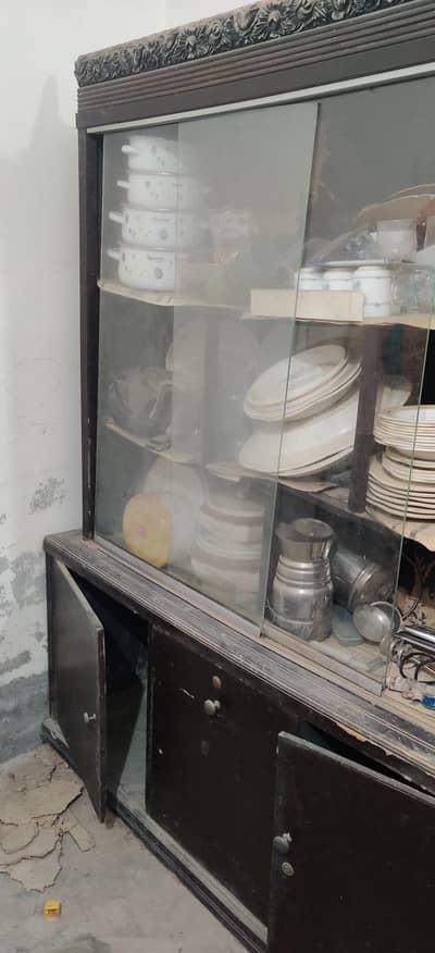 showcase for sale Rs 3500. Mera contact 03071762556