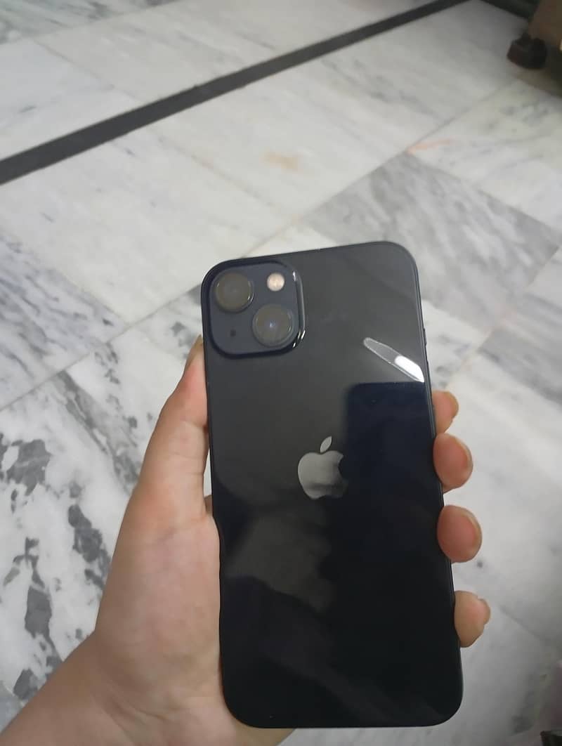 Apple iPhone 13 1