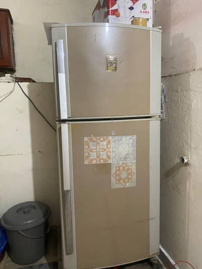 Dawlance medium size fridge