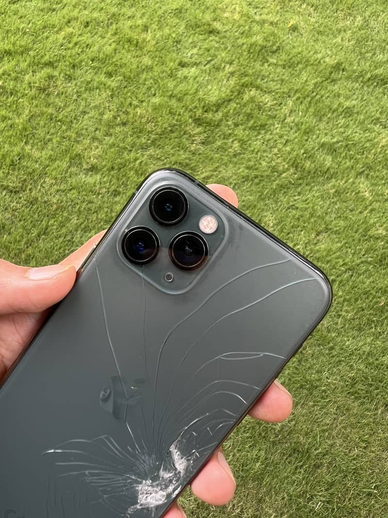 Apple iPhone 11 Pro 1
