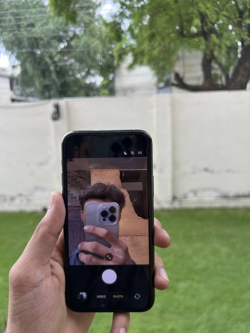 Apple iPhone 11 Pro 8