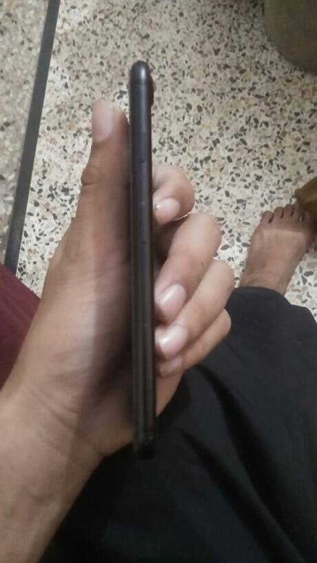 Apple iPhone 7 4