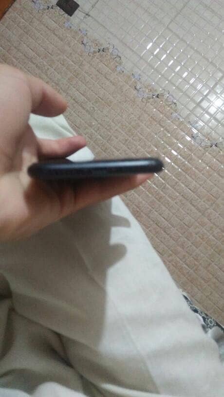 Apple iPhone 7 12