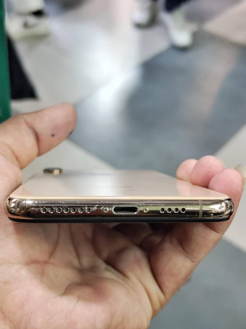 iPhone xs max 5