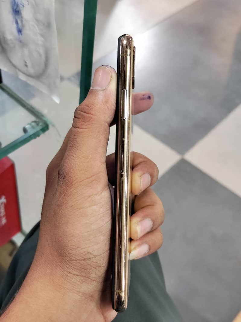 iPhone xs max 8