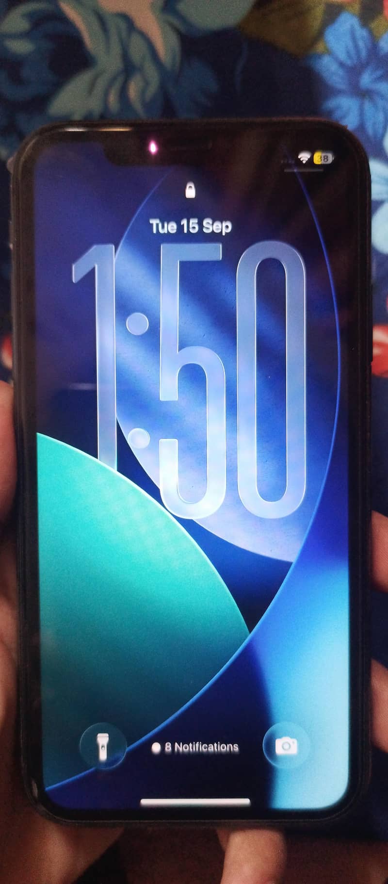 Apple iPhone 11 3