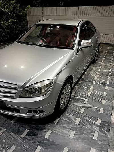 Mercedes Benz c180 elegance outstanding car. . . Exchange possible