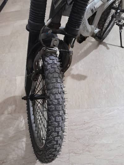 Good condition with zero meter tyres.
