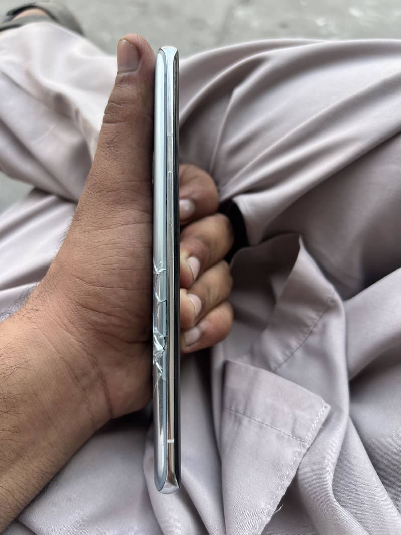 One Plus 9 Pro 5