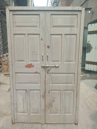 Door with Chughath
