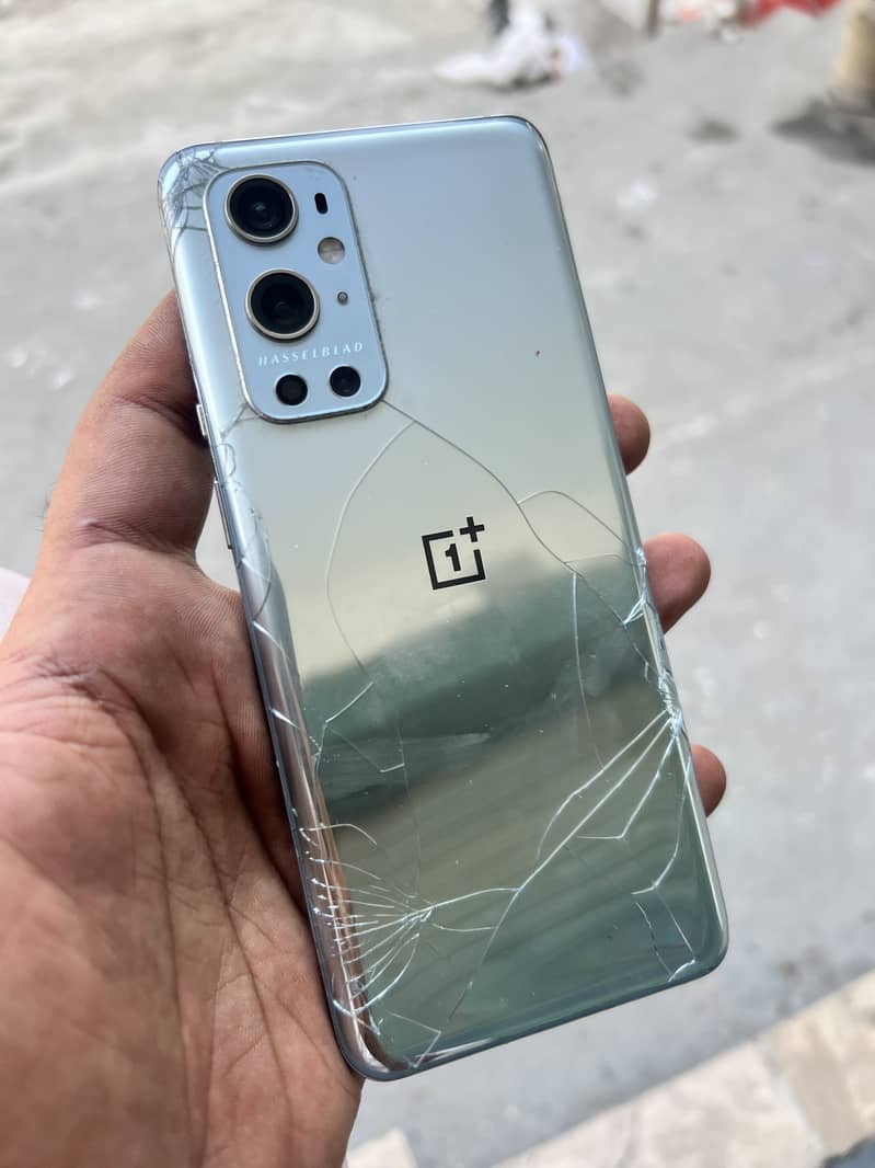 One Plus 9 Pro 3