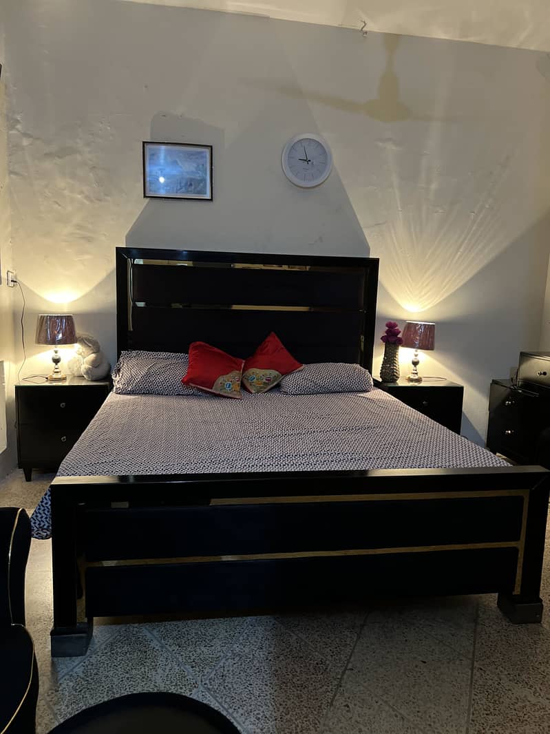 Bed side table dressing table matters 2 chairs 5