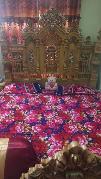 DOUBLE BED WITH SIDE TABLES DRESSING TABLE & WARDROBE FOR SALE