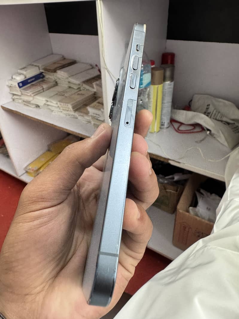 Apple iPhone 13 Pro Max 4