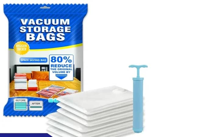 Vacuum Storage Bag 5 Bags 1 Manual Pump Inside Of Packet