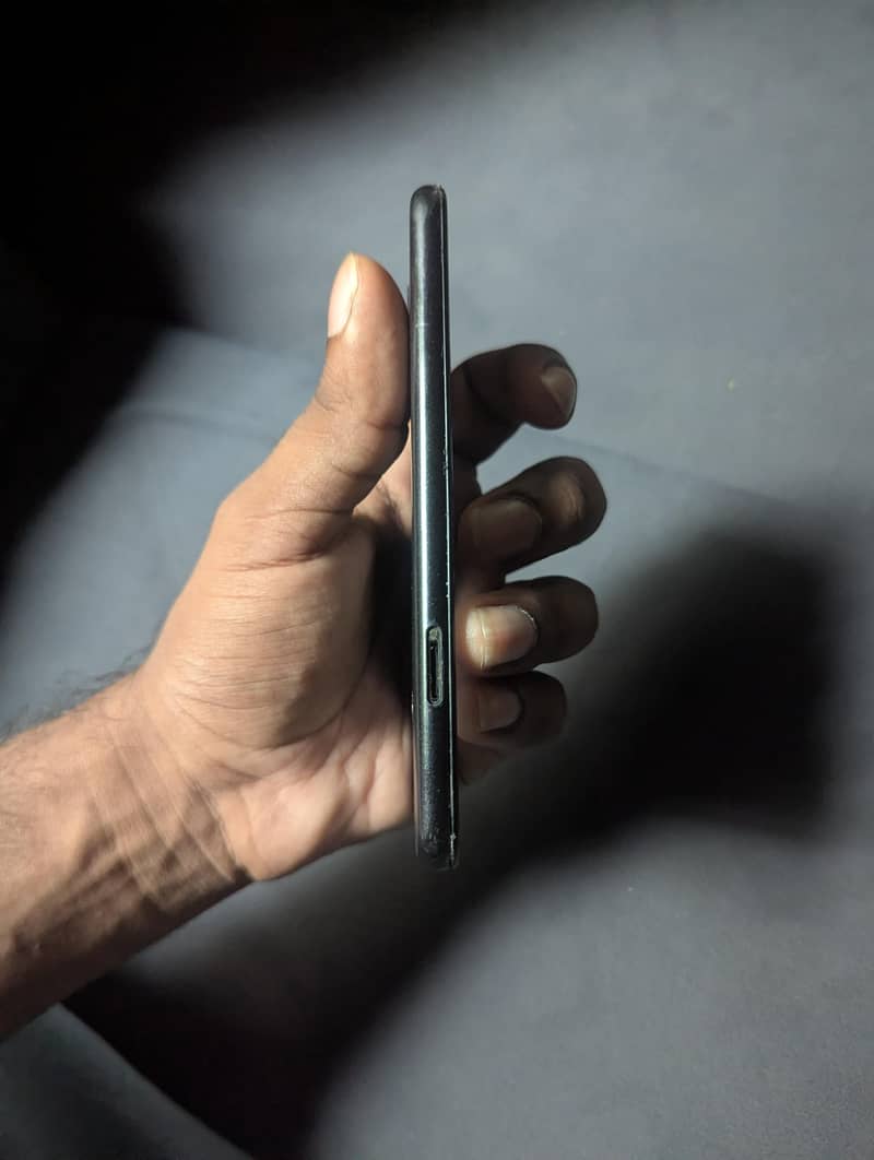 pixel 5 dotted 6