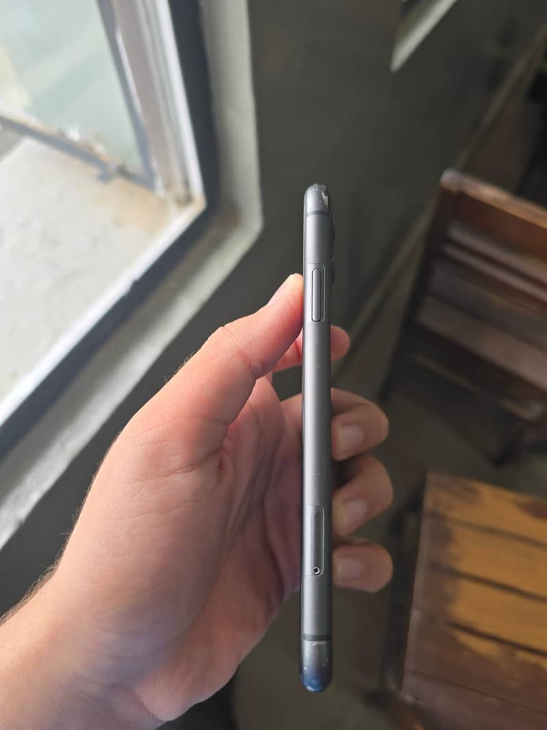 Apple iPhone 11 1