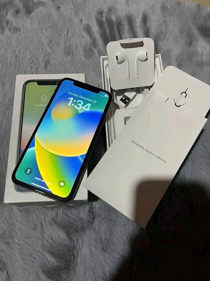 Apple iPhone X 0