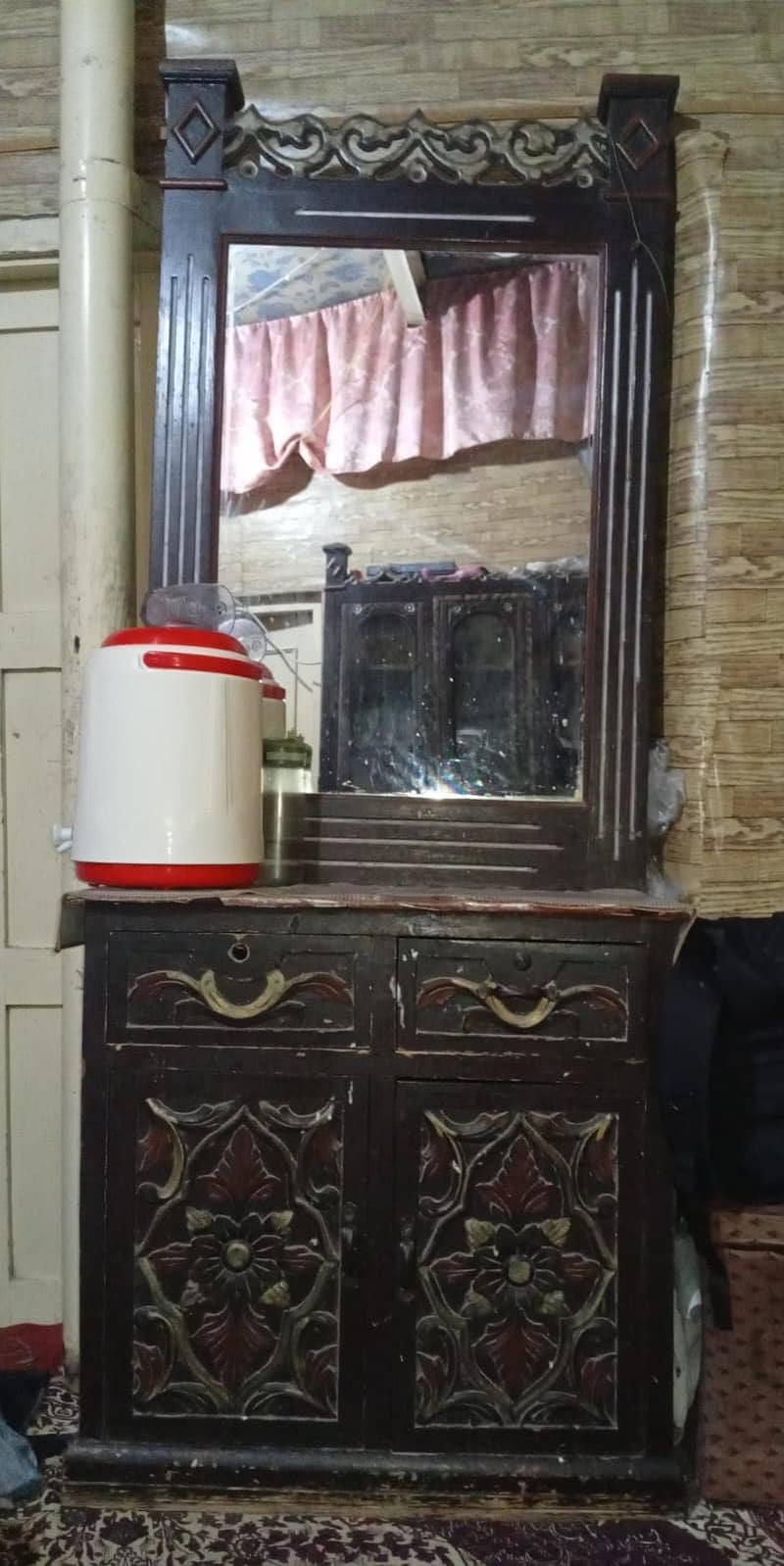 Dressing table 1
