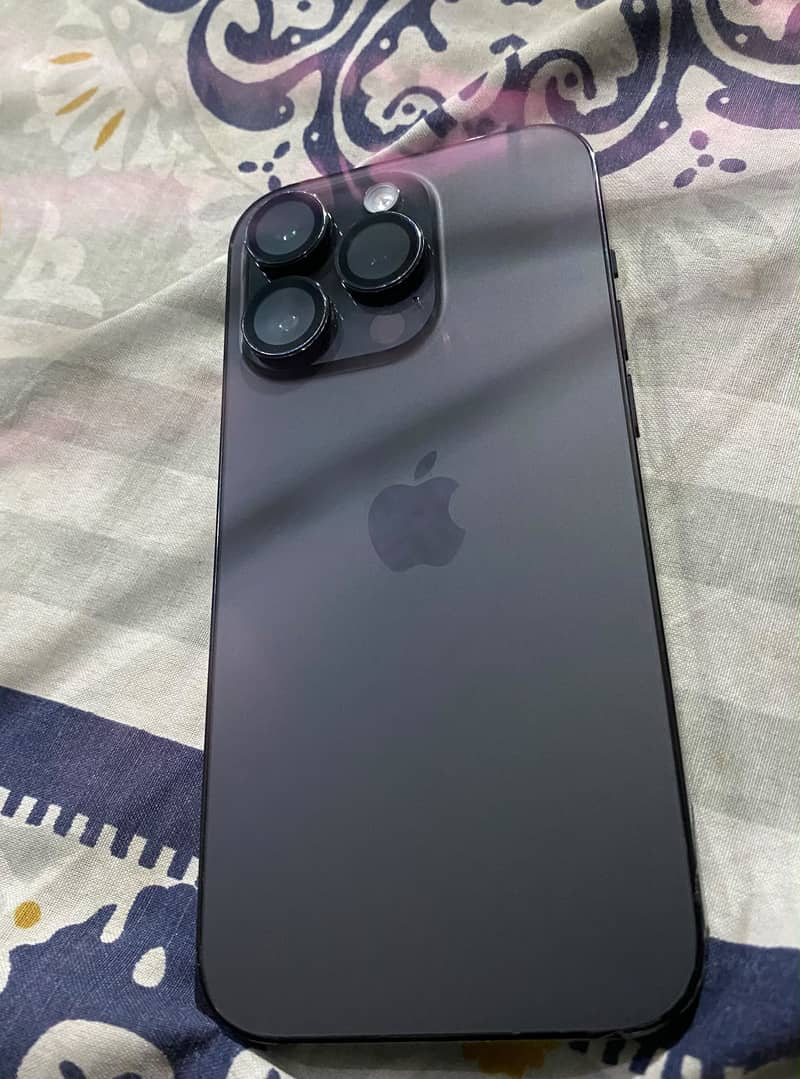 Apple iPhone 14 Pro 1