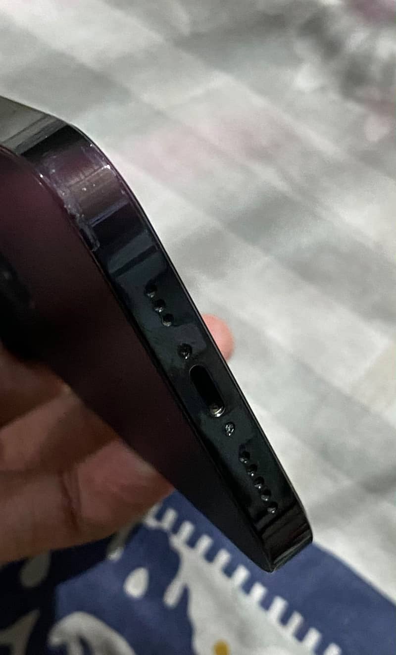 Apple iPhone 14 Pro 2