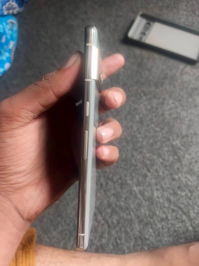 Google Pixel 7 Pro 4