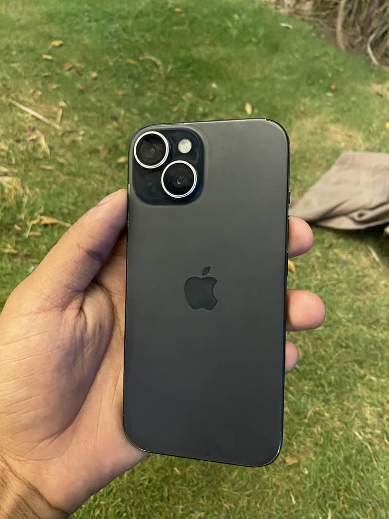 Apple iPhone 15 2