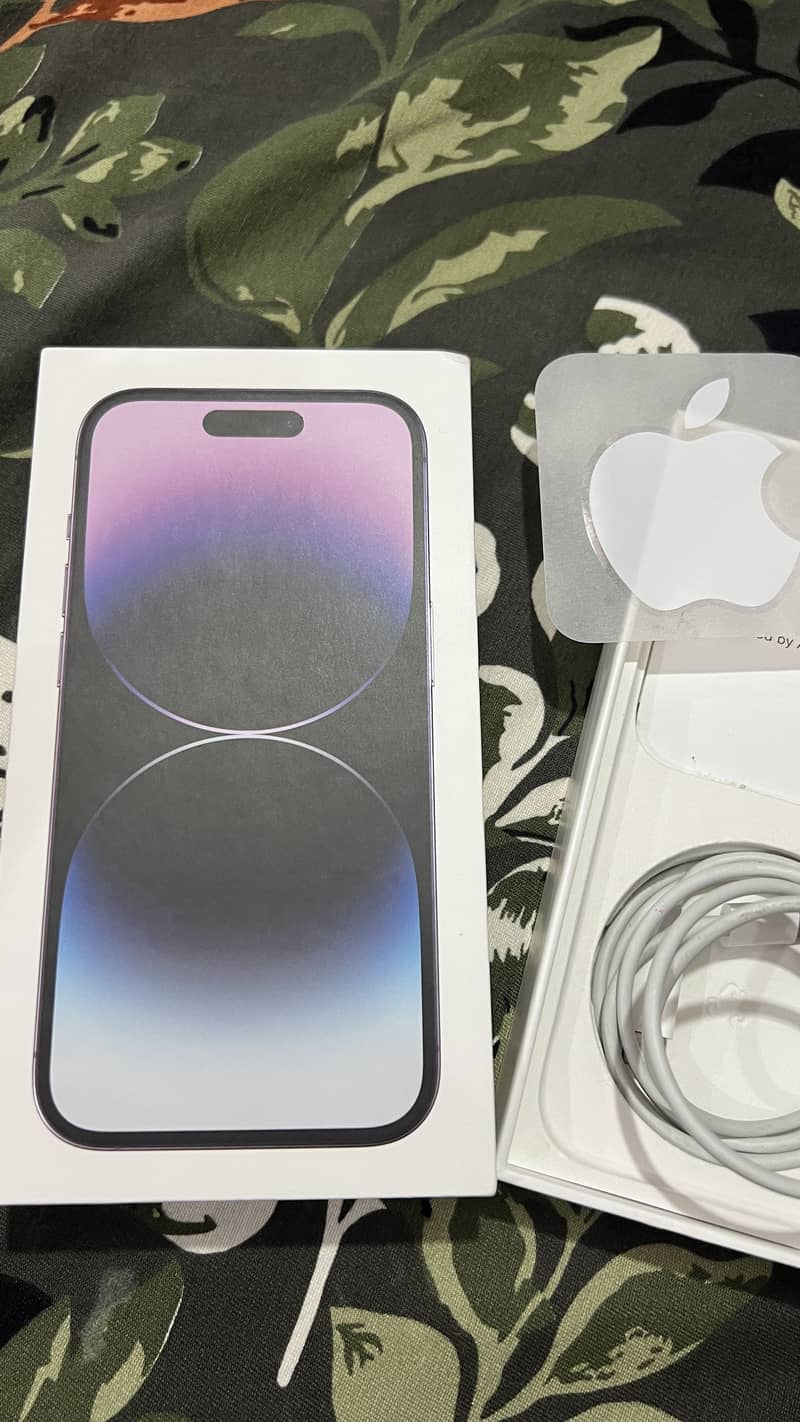 iPhone 14 Pro box 6