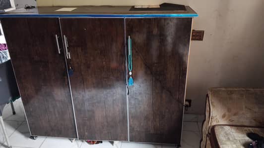 3 door ward robe